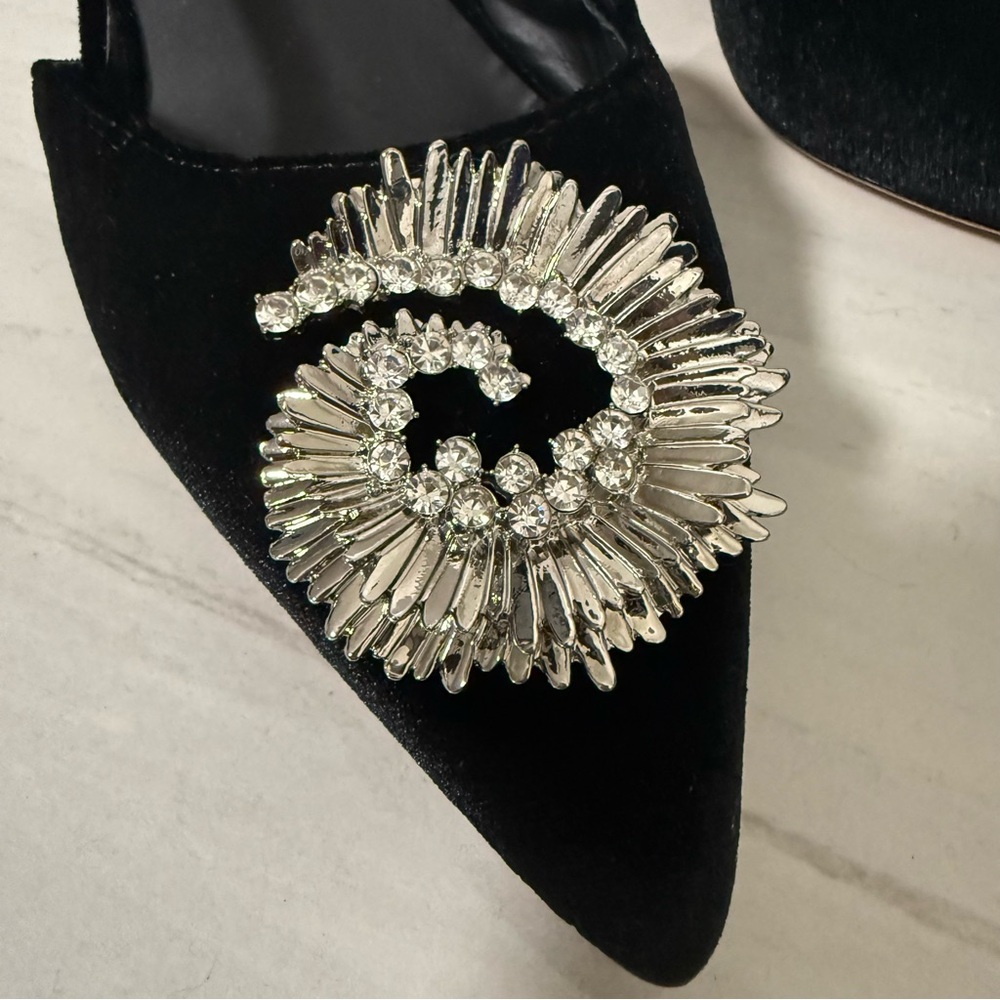 Antonio Melani Black Velvet Embellished Heels Elegant Strappy Pointed Toe Pumps - Picture 3 of 8
